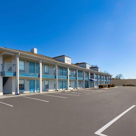 Hotel Baymont By Wyndham Selma Exterior foto